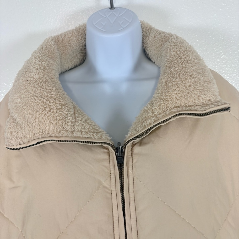 American Eagle Outfitters Reversible Tan Puffer Sherpa Jacket SzS  Cabincore - Picture 5 of 15